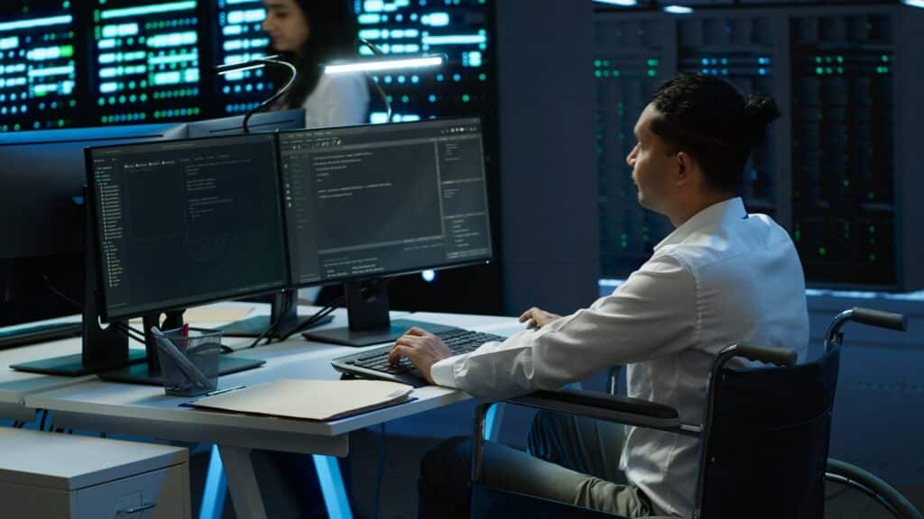 Ilustrasi Cyber Security Analyst